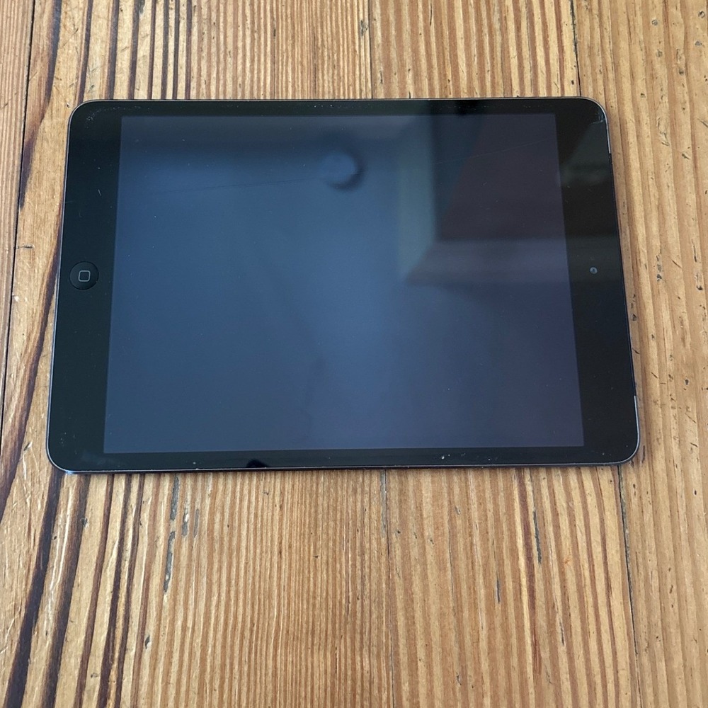 Apple iPad Mini 2 Tablet 7.9" Space Gray Good A1490 Wi-Fi Cellular 16GB Verizon